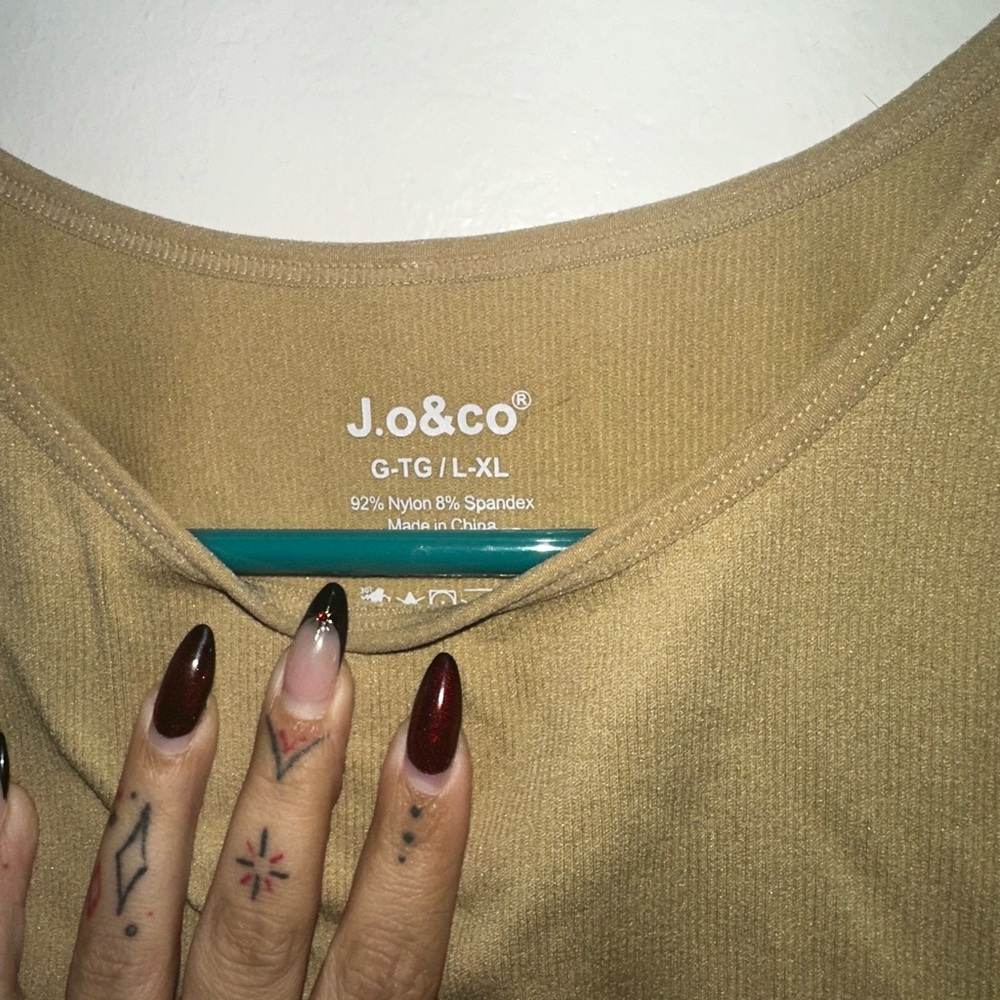 Tan Ribbed Crop Tank Top - Picture 2 of 3